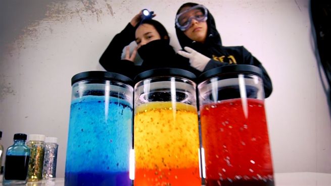 go to So bastelst du dir deine eigene Lavalampe