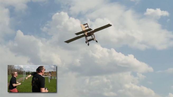 go to IKEA ist für alles gut: Youtuber bauen Flieger aus Stuhl